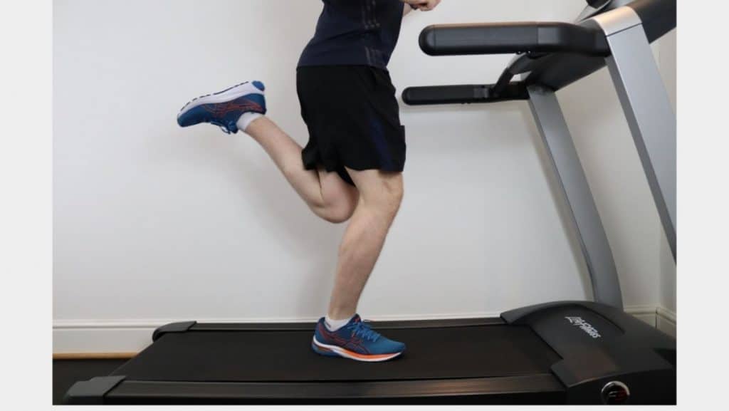 Picture of a person running on a treadmill 