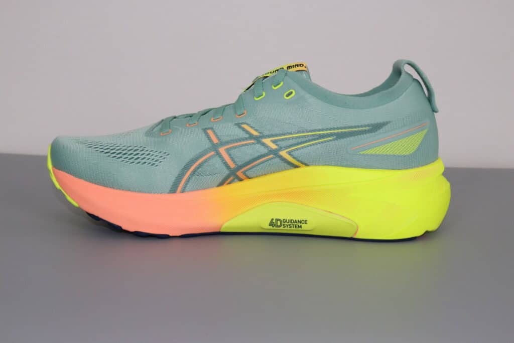 Picture of Asics Gel-Kayano 31 Medial View